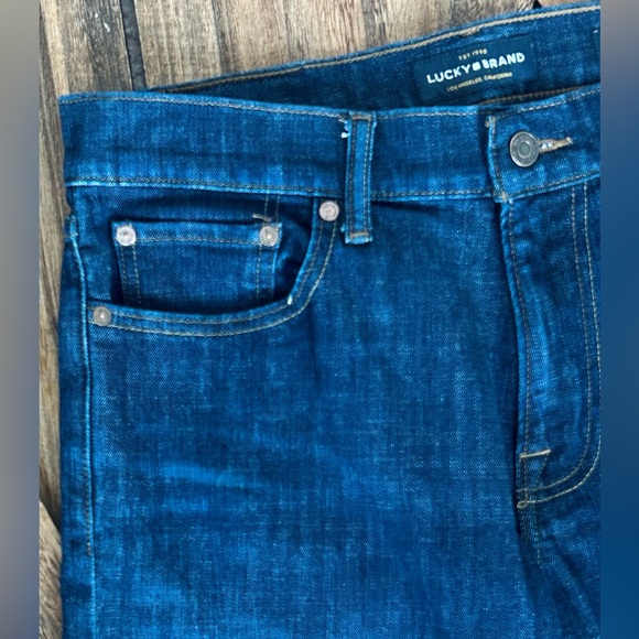 Lucky Brand Men’s 32/30 Straight Leg Jeans Indigo Blue - Picture 3 of 9